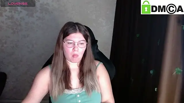 holy michela online show from September 26, 2025, 4:52 am