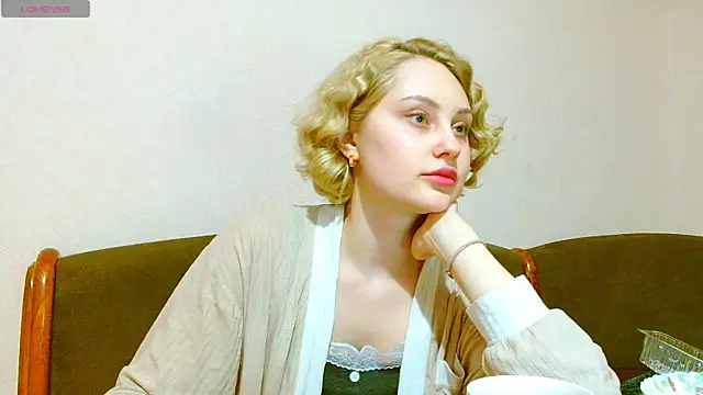 Snapshot of Sweet__Daddy chatting on February 2, 2025, 6:09 pm Sweet Daddy online show from February 2, 2025, 6:09 pm