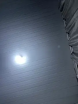 luara1988 online show from April 4, 2026, 12:17 am