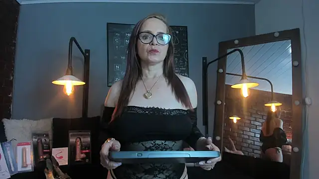 Snapshot of Samantha_mature56 chatting on January 17, 2026, 2:15 am Samantha mature56 online show from January 17, 2026, 2:15 am