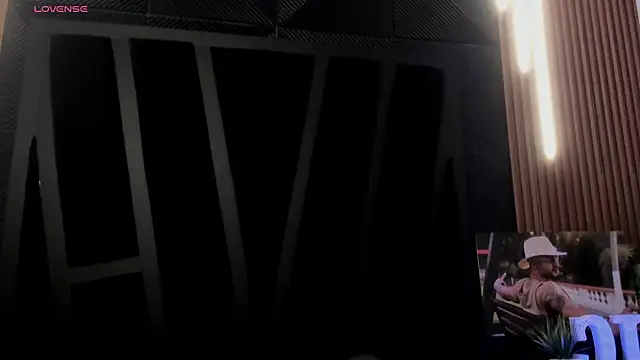 JeanColleman online show from November 25, 2025, 11:16 pm