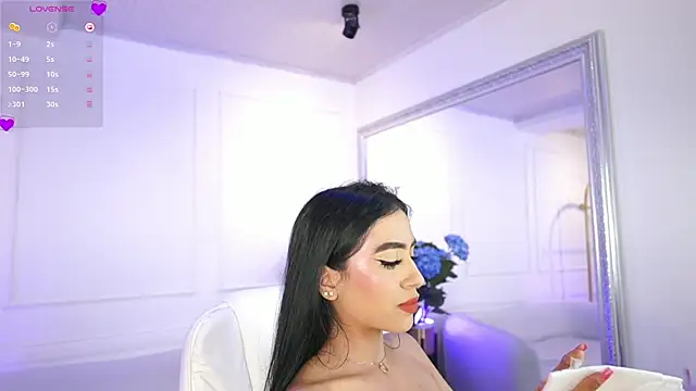 elasummer online show from March 22, 2025, 2:58 pm