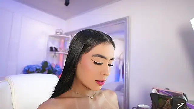 elasummer online show from February 9, 2026, 12:58 pm