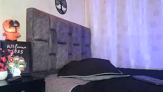 Snapshot of Dan_brownn chatting on February 8, 2025, 9:57 pm Dan brownn online show from February 8, 2025, 9:57 pm