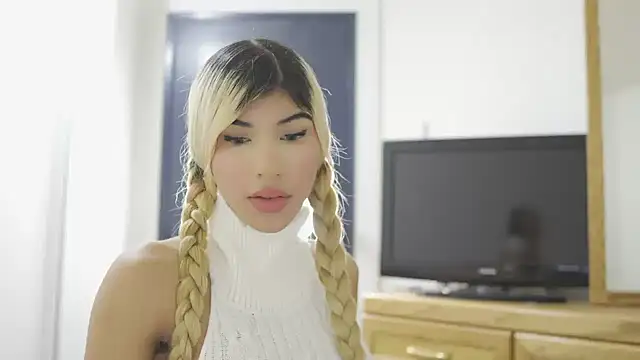 valeri-bigcock online show from September 29, 2025, 8:21 am