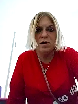 Snapshot of Playmate86 chatting on December 16, 2024, 3:32 pm Playmate86 online show from December 16, 2024, 3:32 pm