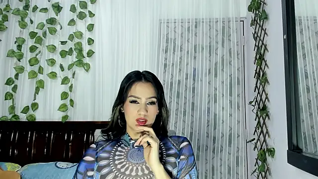Snapshot of lina_paola9 chatting on January 8, 2025, 10:48 pm lina paola9 online show from January 8, 2025, 10:48 pm