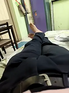 Snapshot of big_dicklovvers22 chatting on February 6, 2025, 9:32 am big dicklovvers22 online show from February 6, 2025, 9:32 am