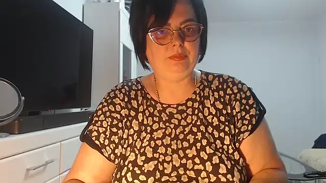 Amandamuller1982 online show from June 1, 2026, 10:31 pm