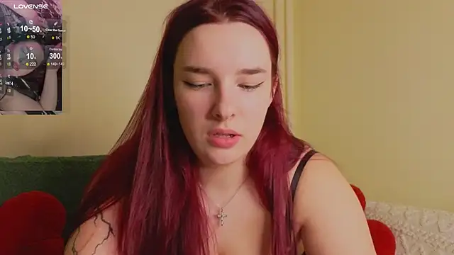 CookyDaisy online show from December 17, 2025, 10:48 pm