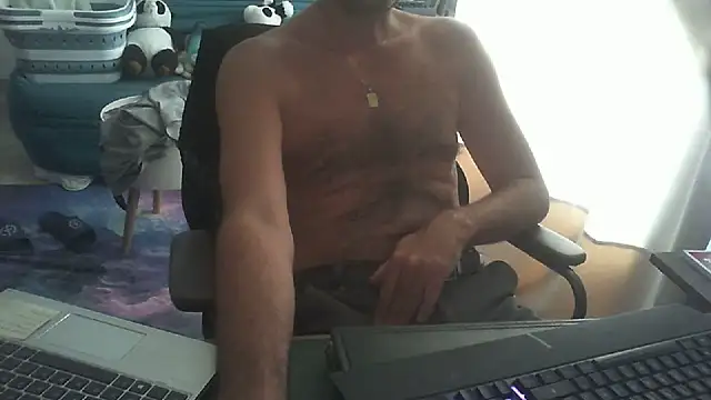 shyfrenchcock1 online show from July 8, 2026, 1:23 pm