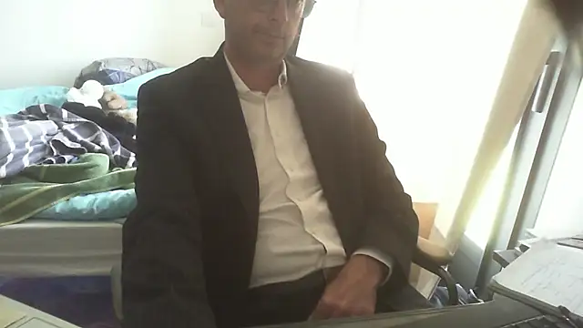 Snapshot of shyfrenchcock1 chatting on May 26, 2026, 12:25 pm shyfrenchcock1 online show from May 26, 2026, 12:25 pm