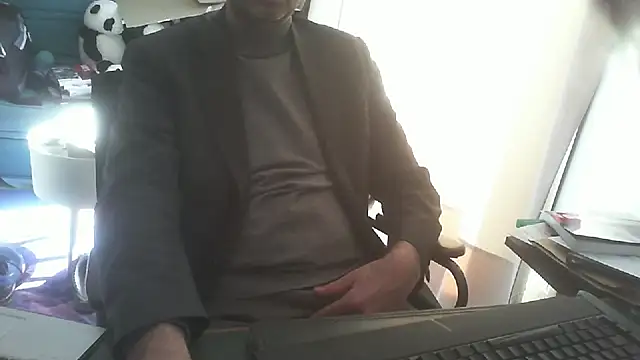 shyfrenchcock1 online show from March 13, 2026, 9:47 am