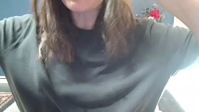 NovaBabe21 online show from November 12, 2025, 7:01 am