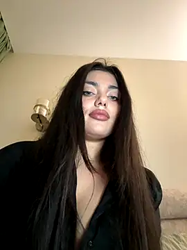 Sweet Khalifa  online show from November 28, 2025, 3:23 pm
