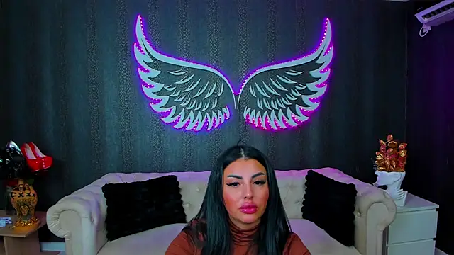 Snapshot of anemarieejolie chatting on December 4, 2025, 6:29 pm anemarieejolie online show from December 4, 2025, 6:29 pm