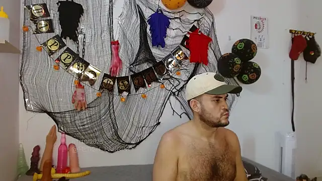 Snapshot of fetish_padrino chatting on October 2, 2025, 8:23 pm fetish padrino online show from October 2, 2025, 8:23 pm
