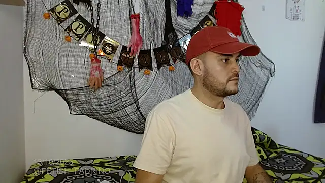 Snapshot of fetish_padrino chatting on October 13, 2025, 2:07 pm fetish padrino online show from October 13, 2025, 2:07 pm
