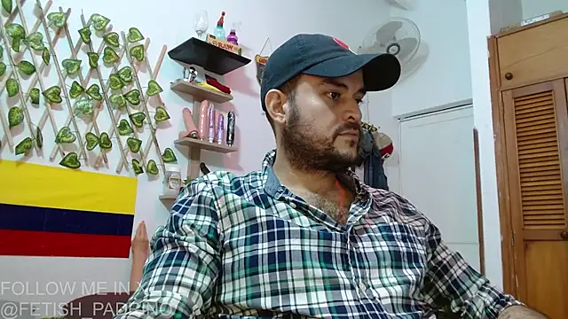 Snapshot of fetish_padrino chatting on March 15, 2025, 3:29 am fetish padrino online show from March 15, 2025, 3:29 am