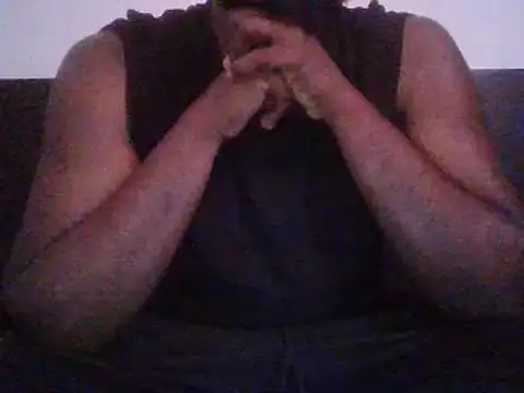 justinme00o7 online show from June 20, 2026, 7:41 pm