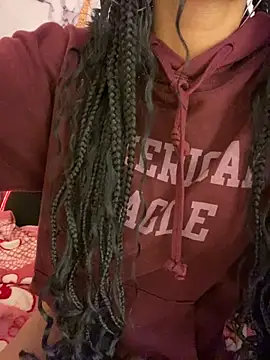 bonnie 18x online show from November 24, 2025, 11:49 pm