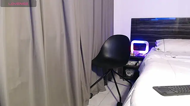 FaustoCock online show from December 4, 2025, 7:13 pm