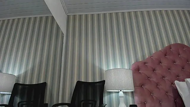 HazelMoret online show from February 27, 2025, 3:15 pm