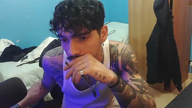 Badboyi1997 online show from February 14, 2026, 12:00 am