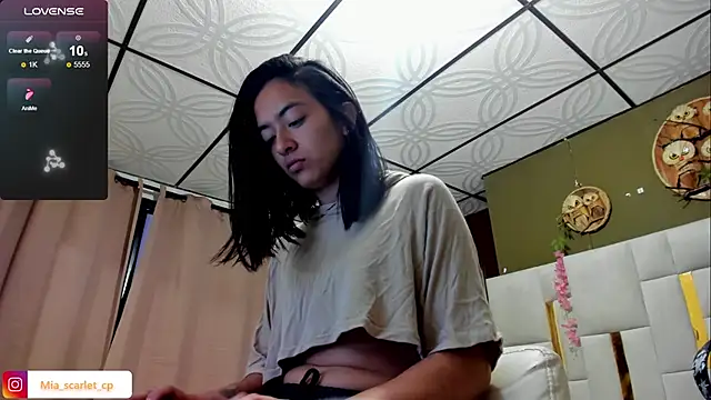 Mia scarlet69 online show from March 18, 2026, 12:08 pm