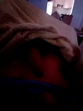 fonsi05 online show from April 12, 2026, 8:17 am