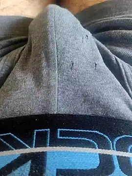 Snapshot of themostnaughtiestguyy chatting on March 7, 2025, 3:40 am themostnaughtiestguyy online show from March 7, 2025, 3:40 am