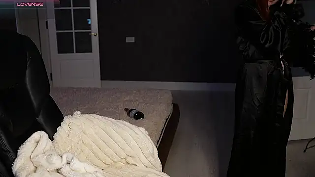 LisaElfy online show from February 24, 2026, 2:40 pm