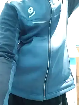 Snapshot of black_cobra70 chatting on December 16, 2024, 3:22 pm black cobra70 online show from December 16, 2024, 3:22 pm