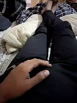 Snapshot of black_cobra70 chatting on December 30, 2024, 1:47 pm black cobra70 online show from December 30, 2024, 1:47 pm