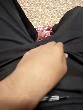 Snapshot of black_cobra70 chatting on September 19, 2025, 7:12 am black cobra70 online show from September 19, 2025, 7:12 am