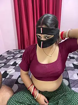 mickey love online show from April 19, 2026, 4:57 am