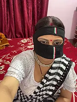 mickey love online show from March 18, 2025, 4:39 pm