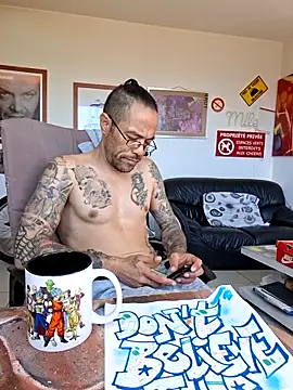 Snapshot of mileflav0r chatting on May 21, 2026, 9:17 am mileflav0r online show from May 21, 2026, 9:17 am