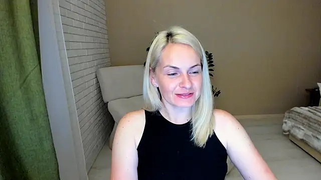 Alicee Gracee online show from September 21, 2025, 7:52 pm