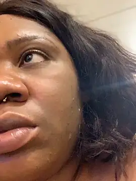 bonbonaumiel online show from December 26, 2024, 7:49 pm