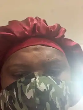 bonbonaumiel online show from January 2, 2025, 4:13 pm