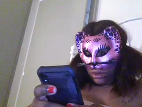 bonbonaumiel online show from January 14, 2025, 8:52 am