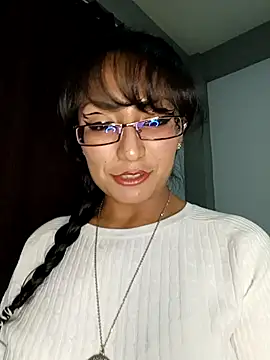 Lucy Chery online show from July 26, 2026, 1:23 am