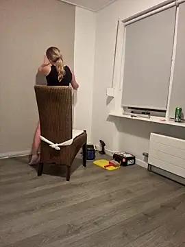 CoupleKitty online show from December 3, 2025, 8:30 pm