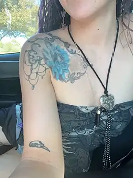 Snapshot of thevixenviolet chatting on June 13, 2026, 10:40 pm thevixenviolet online show from June 13, 2026, 10:40 pm