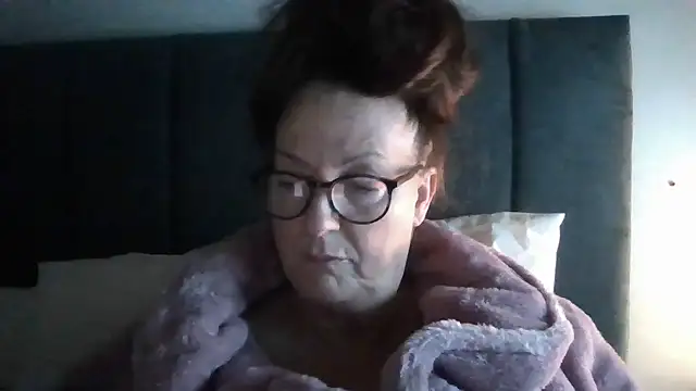 Tillieuk online show from March 10, 2026, 9:30 pm