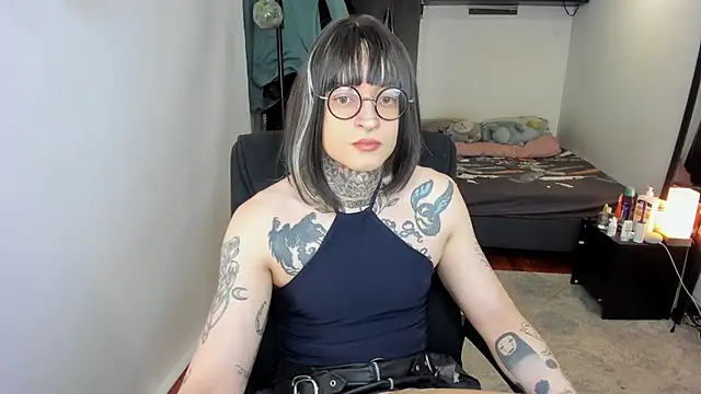 Snapshot of ShiiraVelkor chatting on December 20, 2025, 11:24 am ShiiraVelkor online show from December 20, 2025, 11:24 am