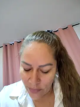 Snapshot of SluttyMilf79 chatting on March 9, 2026, 10:13 pm SluttyMilf79 online show from March 9, 2026, 10:13 pm