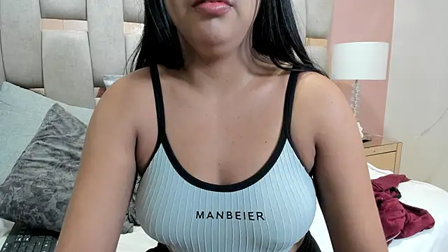 nicole fisherr online show from November 8, 2025, 5:00 am