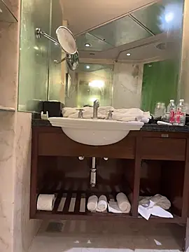 Rahulroy96 online show from January 20, 2025, 2:11 am